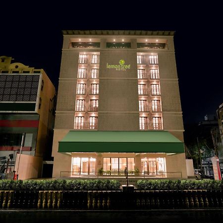 Lemon Tree Hotel, Rajkot Buitenkant foto