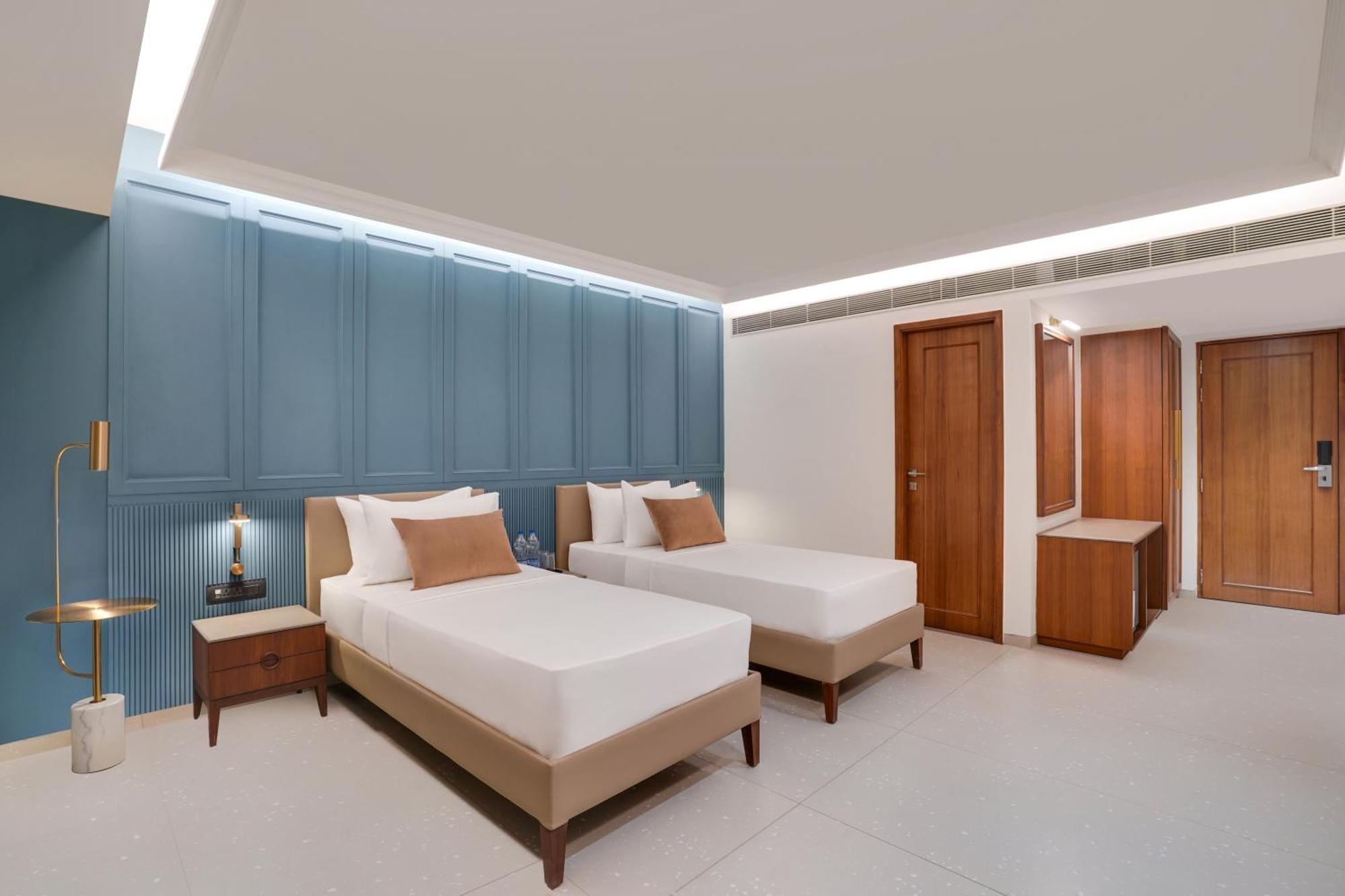 Lemon Tree Hotel, Rajkot Buitenkant foto
